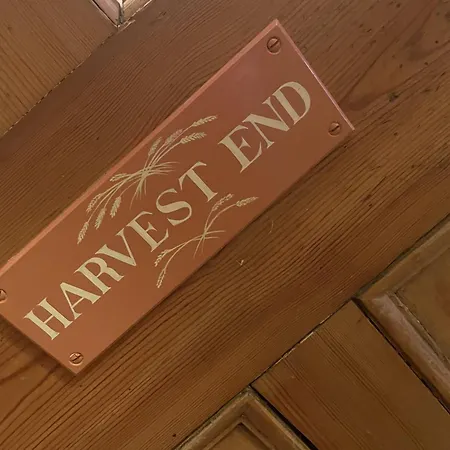 Harvest End Daire